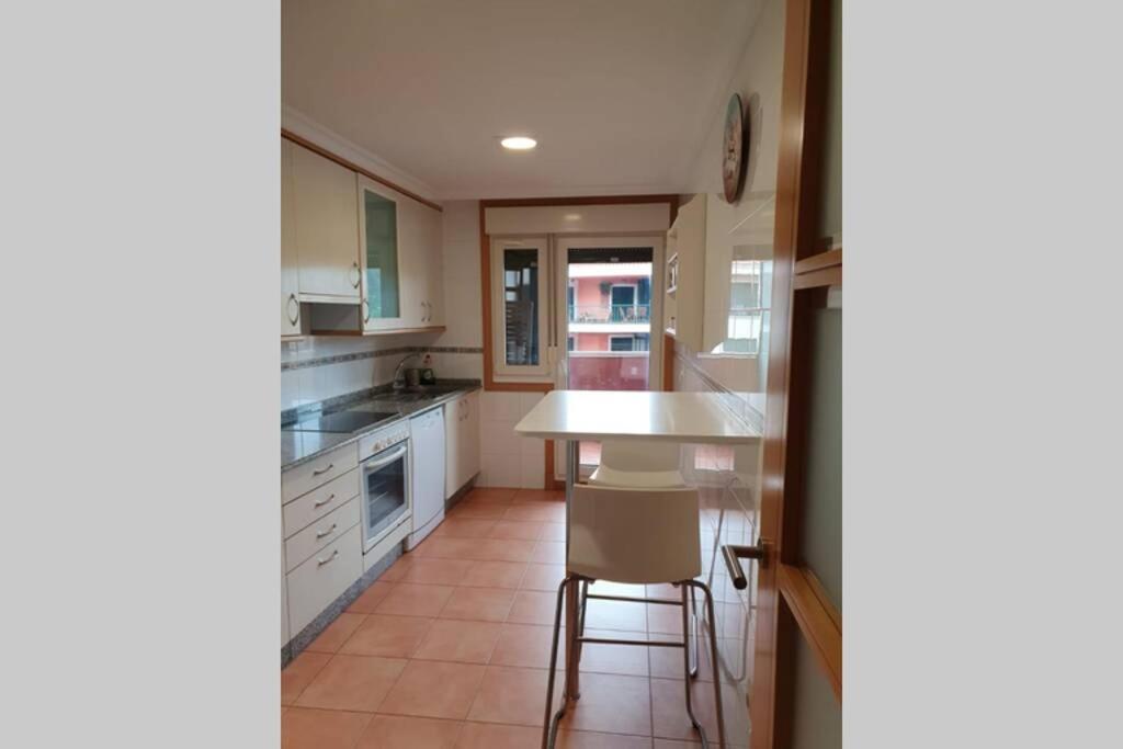 Apartamento Con Vistas Al Mar, Piscina Y Parking Appartement Sanxenxo Buitenkant foto